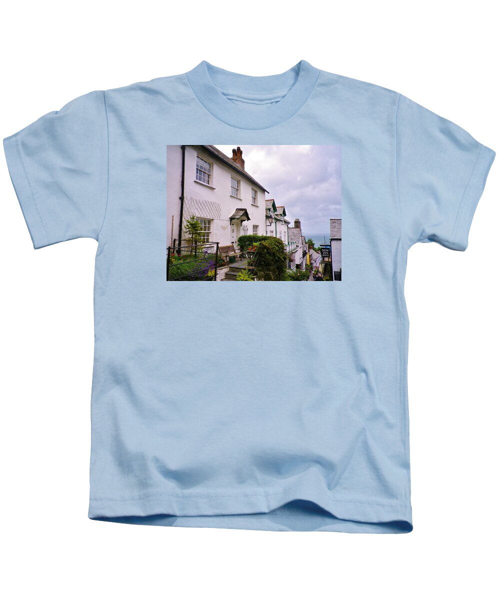 Clovelly Kids T-Shirt featuring the photograph Clovelly Street View by Richard Brookes