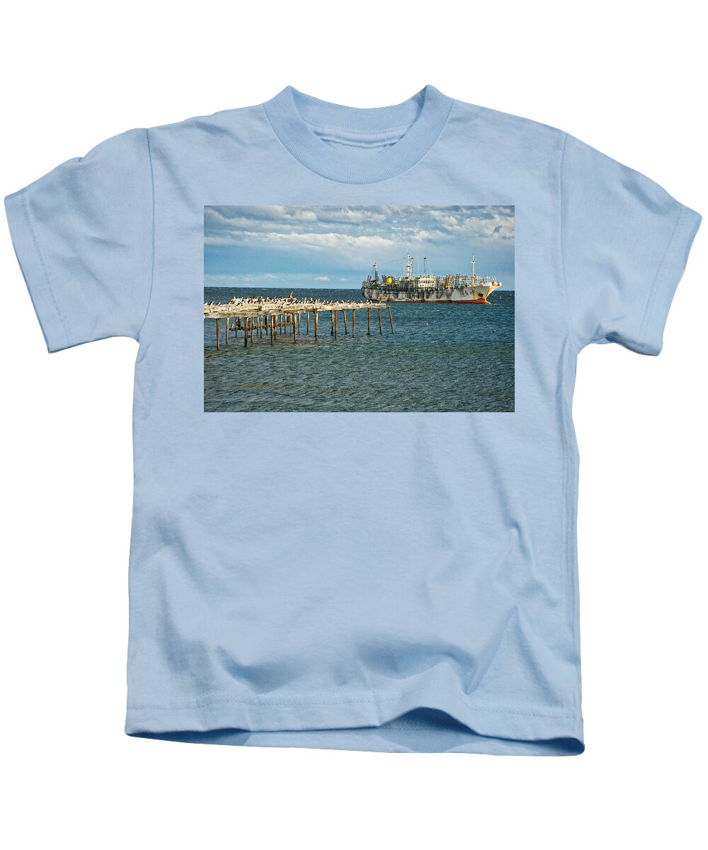 Punta Arenas Kids T-Shirt featuring the photograph Ning Tai 57 by Richard Gehlbach