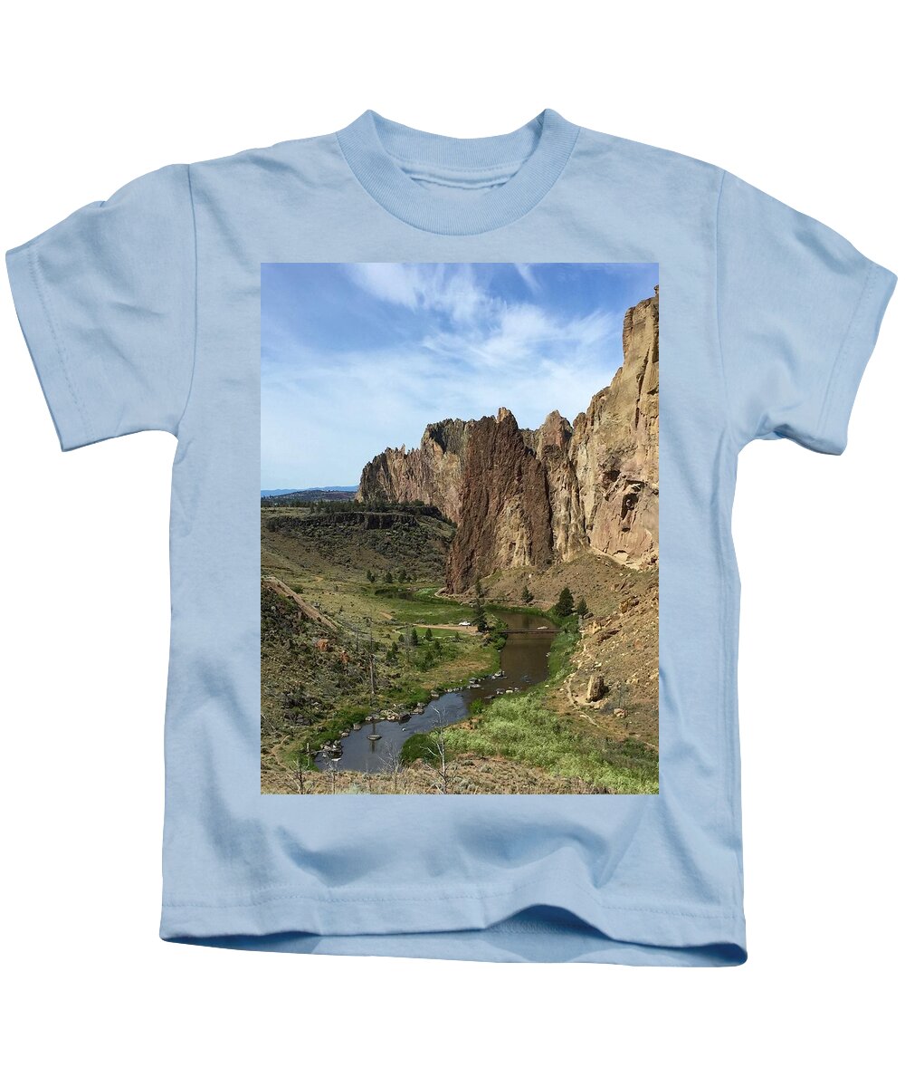 Smtih Rocks Kids T-Shirt featuring the photograph Towering Smith Rocks by Brian Eberly