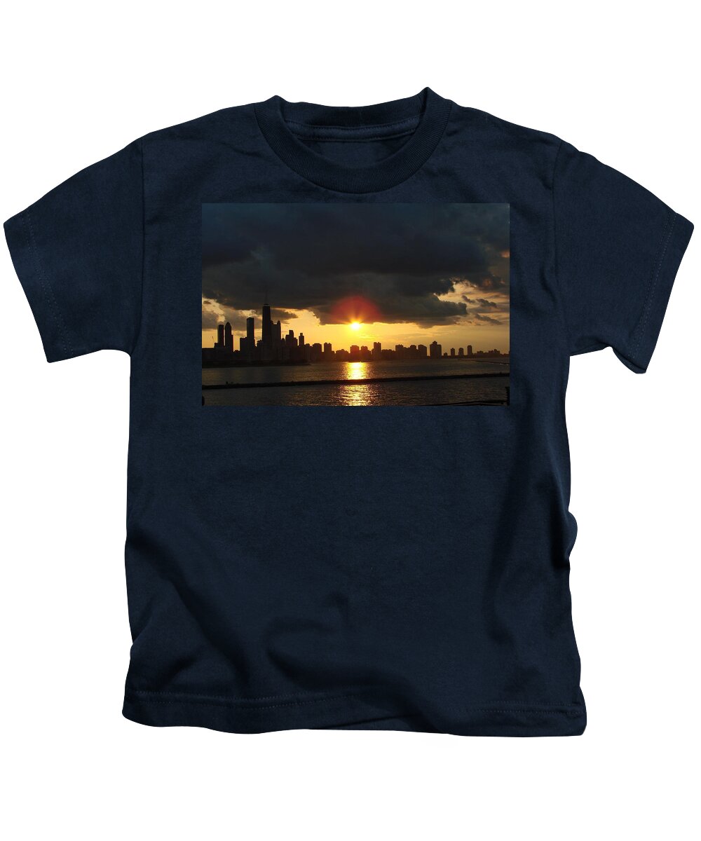 Chicago Kids T-Shirt featuring the photograph Chicago Silhouette by Glory Fraulein Wolfe