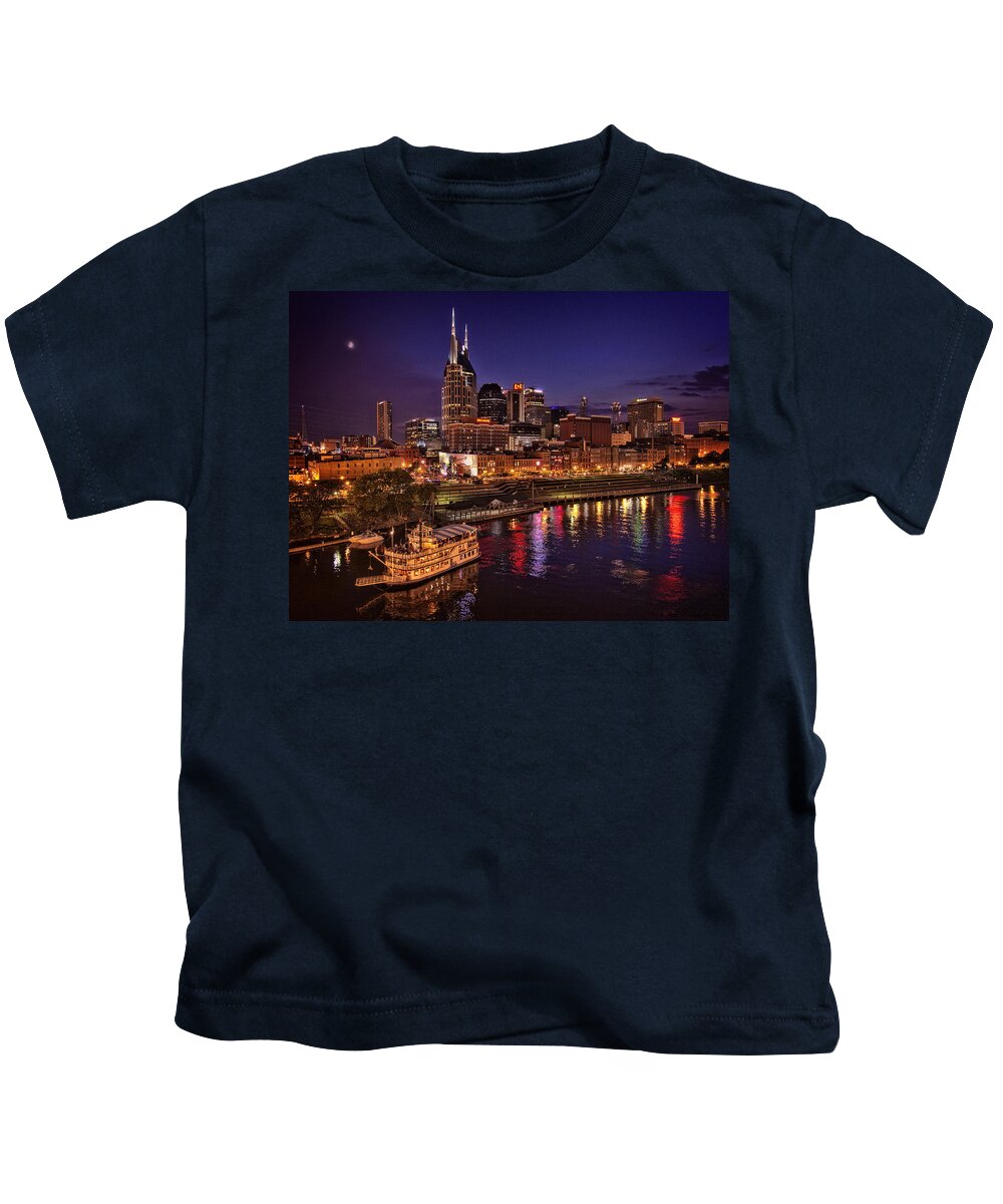 Nashville Kids T-Shirt featuring the photograph Nashville and the Belle Carol by Diana Powell