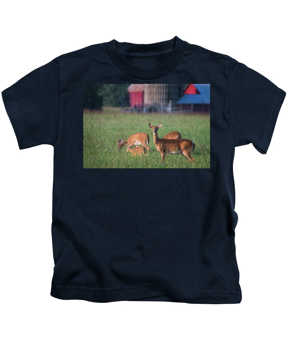 Photograph Kids T-Shirt featuring the photograph You Lookin' at Me? by Cindy Lark Hartman