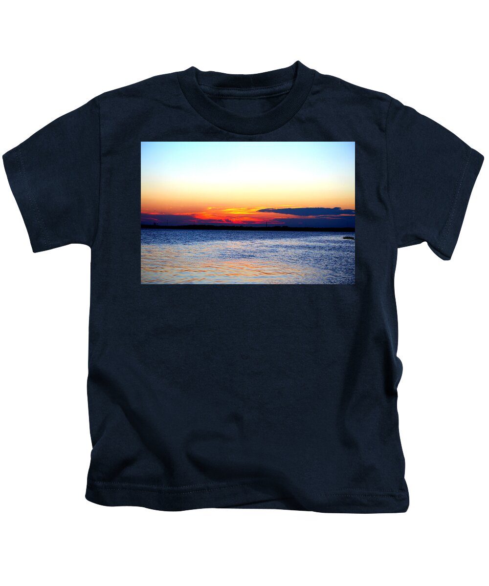 Radiant Kids T-Shirt featuring the photograph Radiant Sunset by Cynthia Guinn