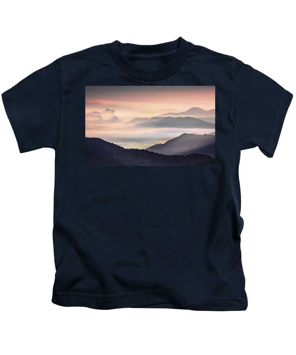 Maggie Valley Kids T-Shirt featuring the photograph Cool Morning As Light Hits The Mountains by Jordan Hill
