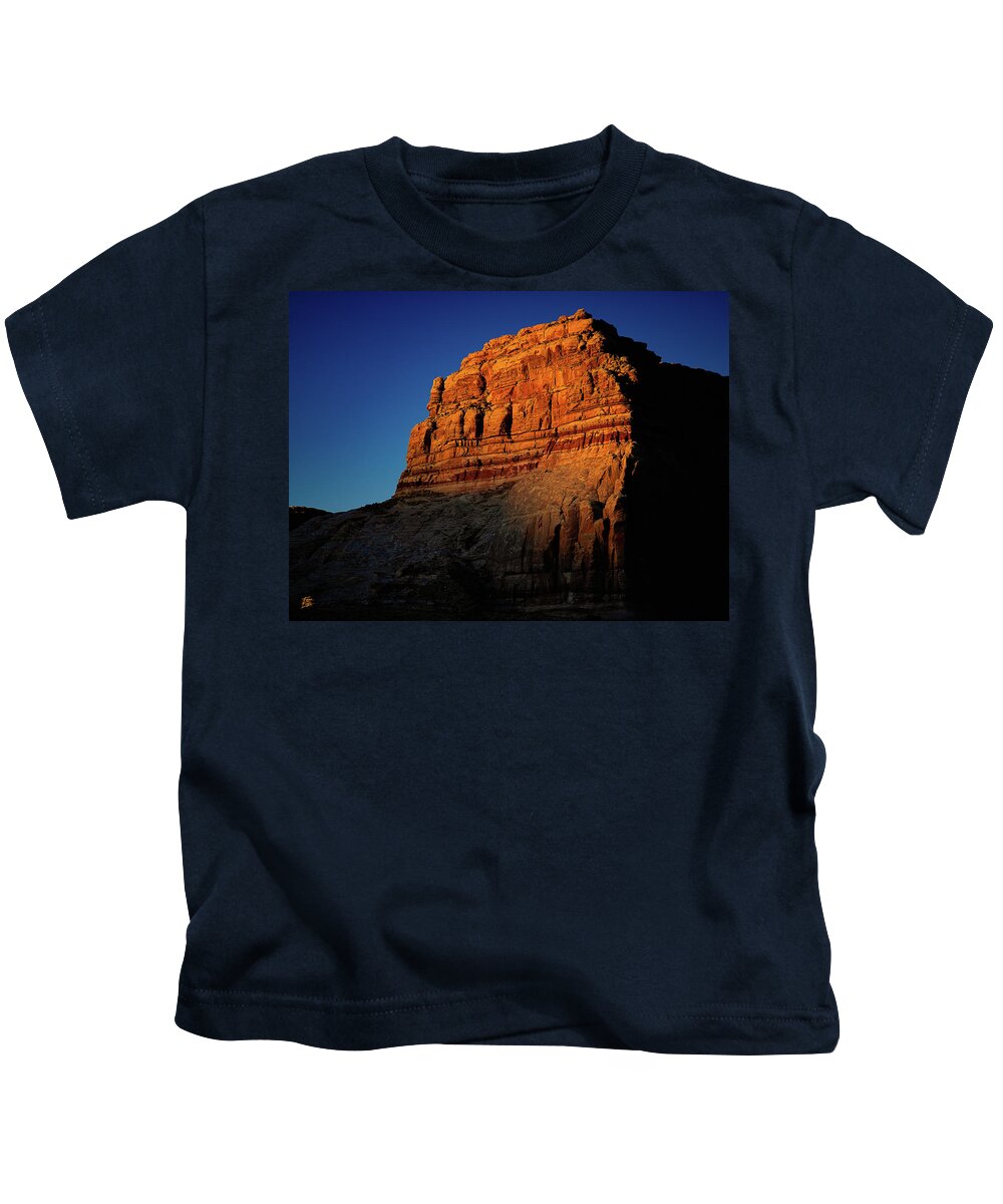 Art Kids T-Shirt featuring the photograph Good Night Red Cliff by Edgars Erglis
