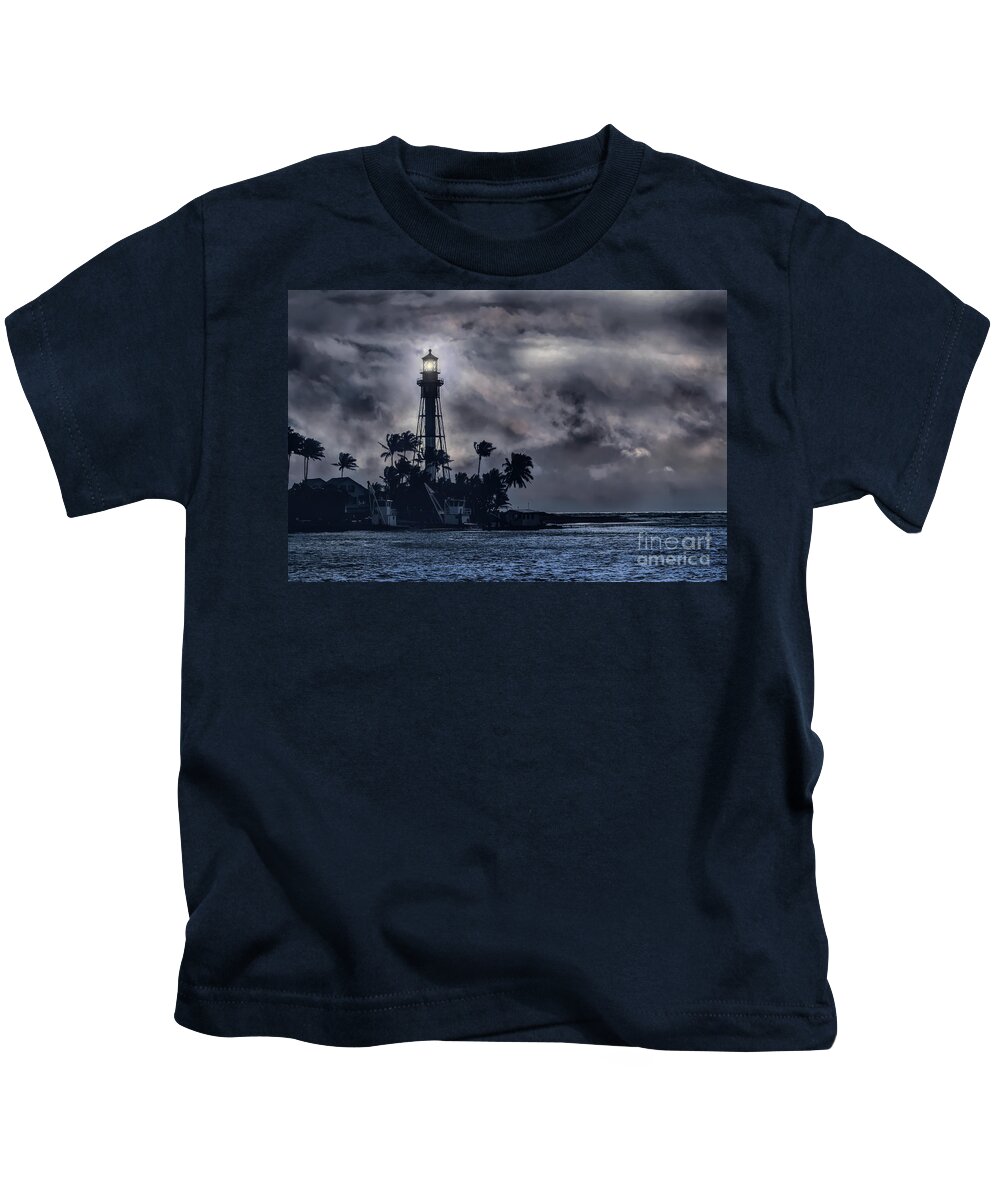 Hillsboro Kids T-Shirt featuring the photograph Hillsboro Lighthouse by Ed Taylor