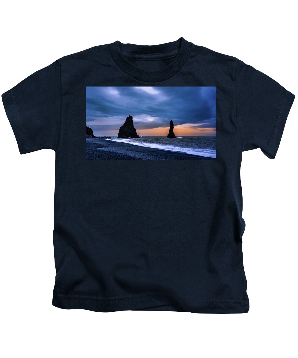 Atlantic Ocean Kids T-Shirt featuring the photograph Rising Dawn by Dee Potter