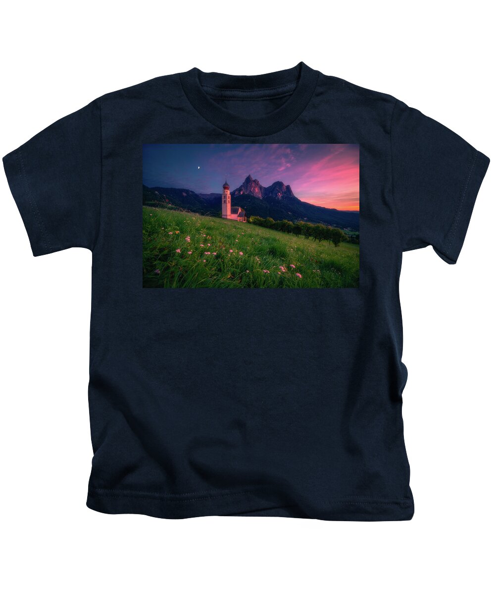 Mountain Kids T-Shirt featuring the photograph Siusi Sunset by Henry w Liu
