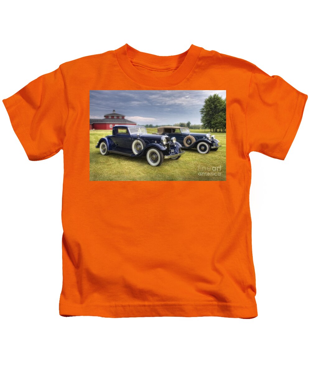 Old Cars Kids T-Shirt featuring the photograph Pair Of Lincolns by Timothy Hacker