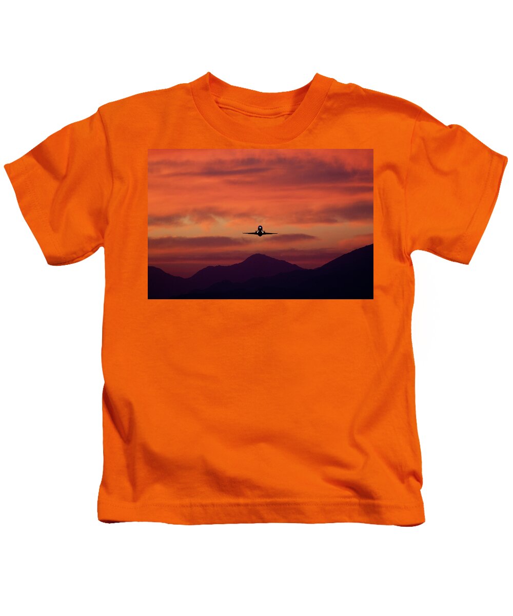 Palm Springs Kids T-Shirt featuring the photograph Sunrise Takeoff by John Daly