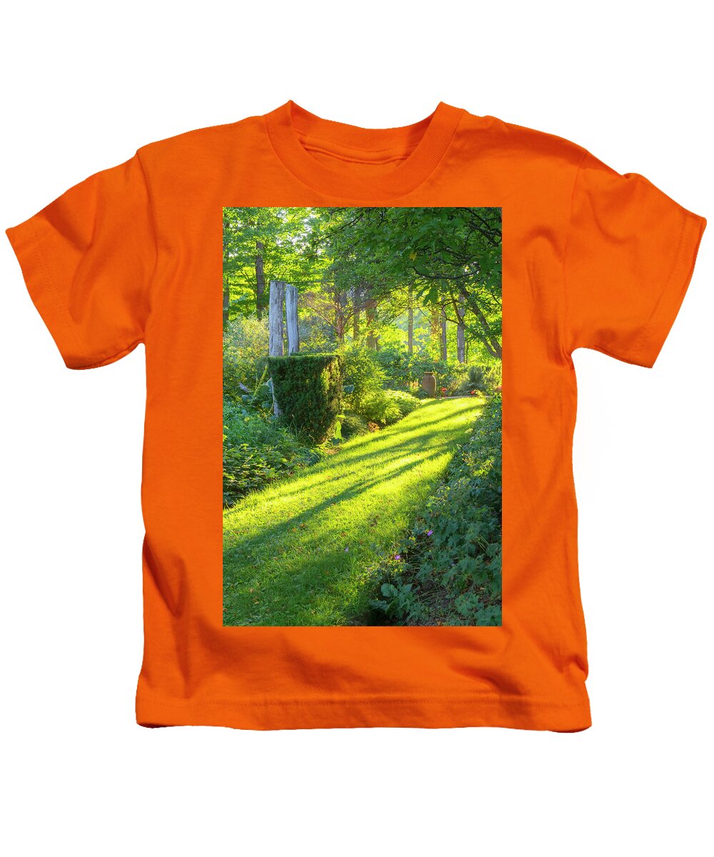 Hayward Garden Putney Vermont Kids T-Shirt featuring the photograph Garden Path by Tom Singleton