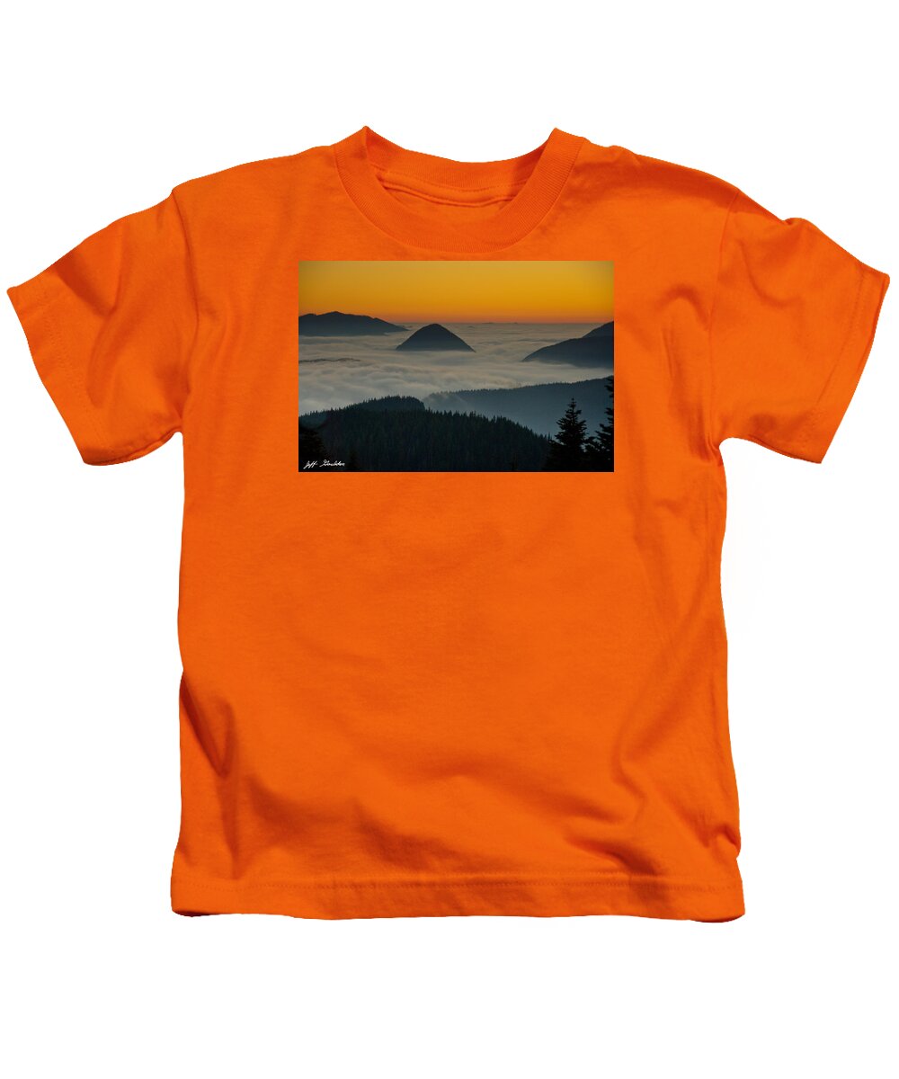 Beauty In Nature Kids T-Shirt featuring the photograph Peaks Above the Fog at Sunset by Jeff Goulden