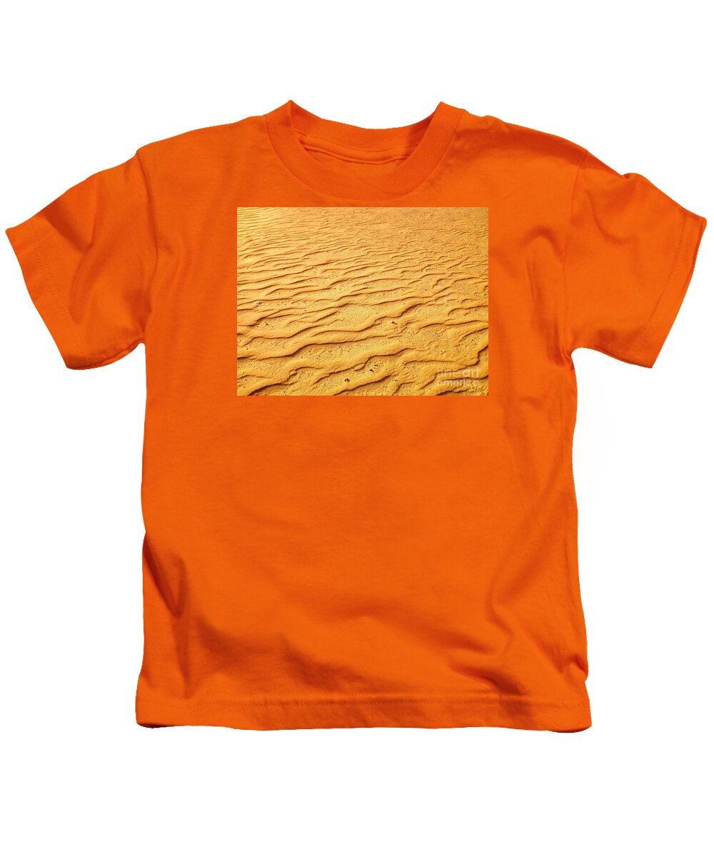 Horizontal Kids T-Shirt featuring the photograph Shifting Sands by Barbara Von Pagel
