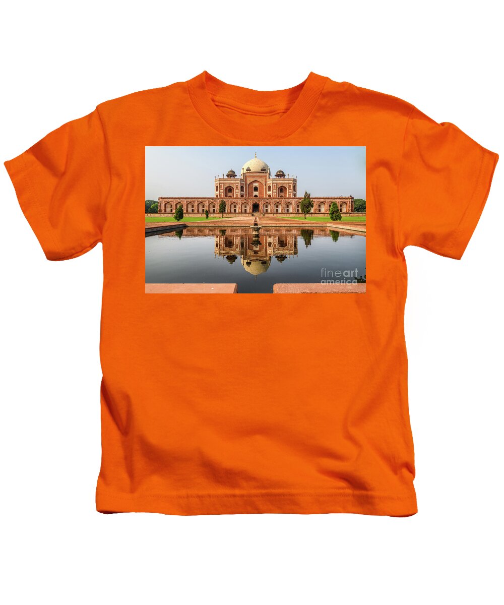 Tomb Kids T-Shirt featuring the photograph Humayun's Tomb 04 by Werner Padarin
