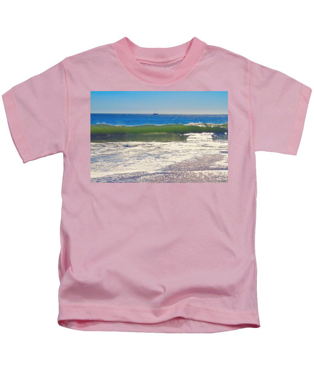 Bonnie Follett Kids T-Shirt featuring the photograph Cresting Wave by Bonnie Follett