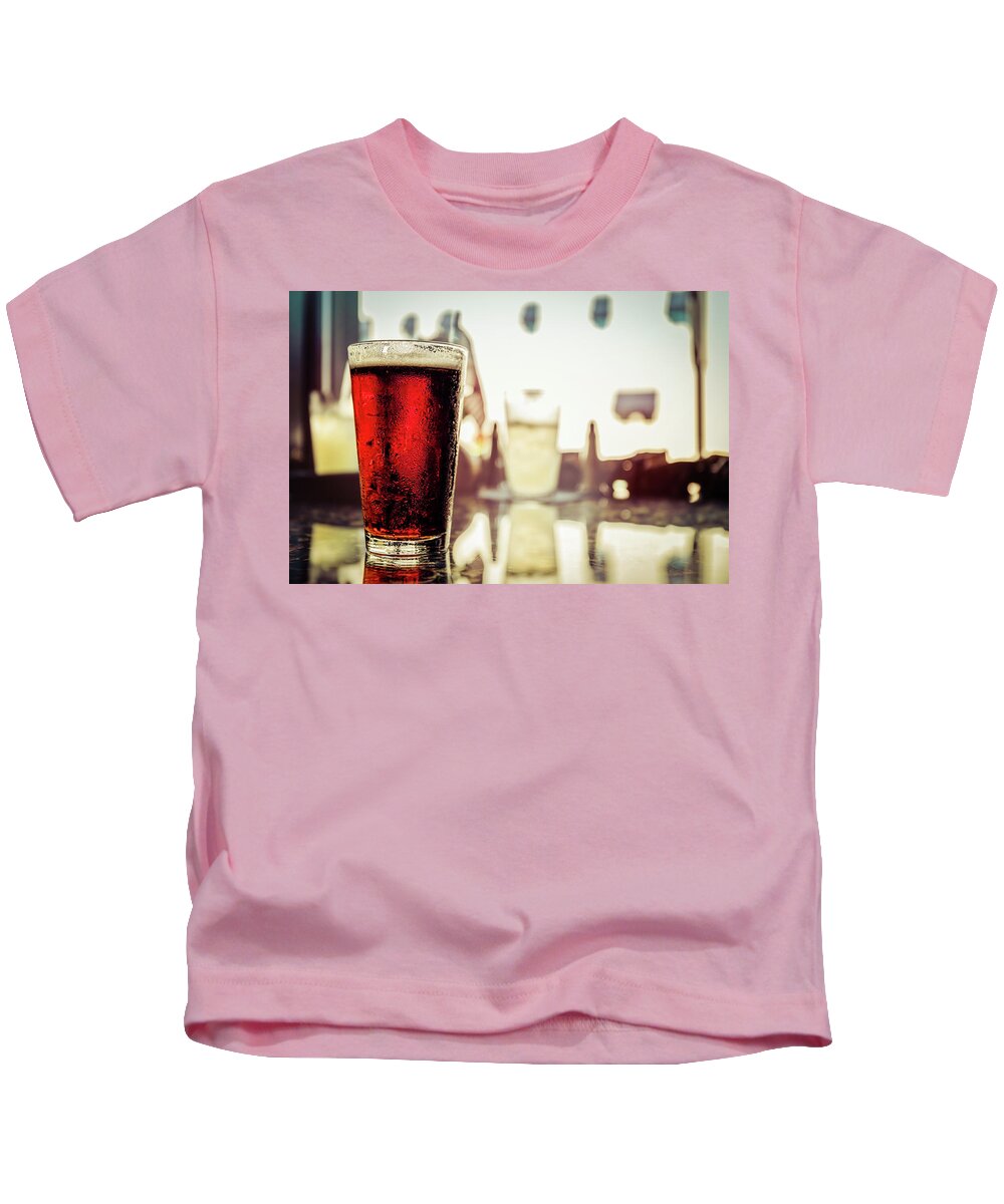 Ale Kids T-Shirt featuring the photograph An Irish Ale by Bill Chizek