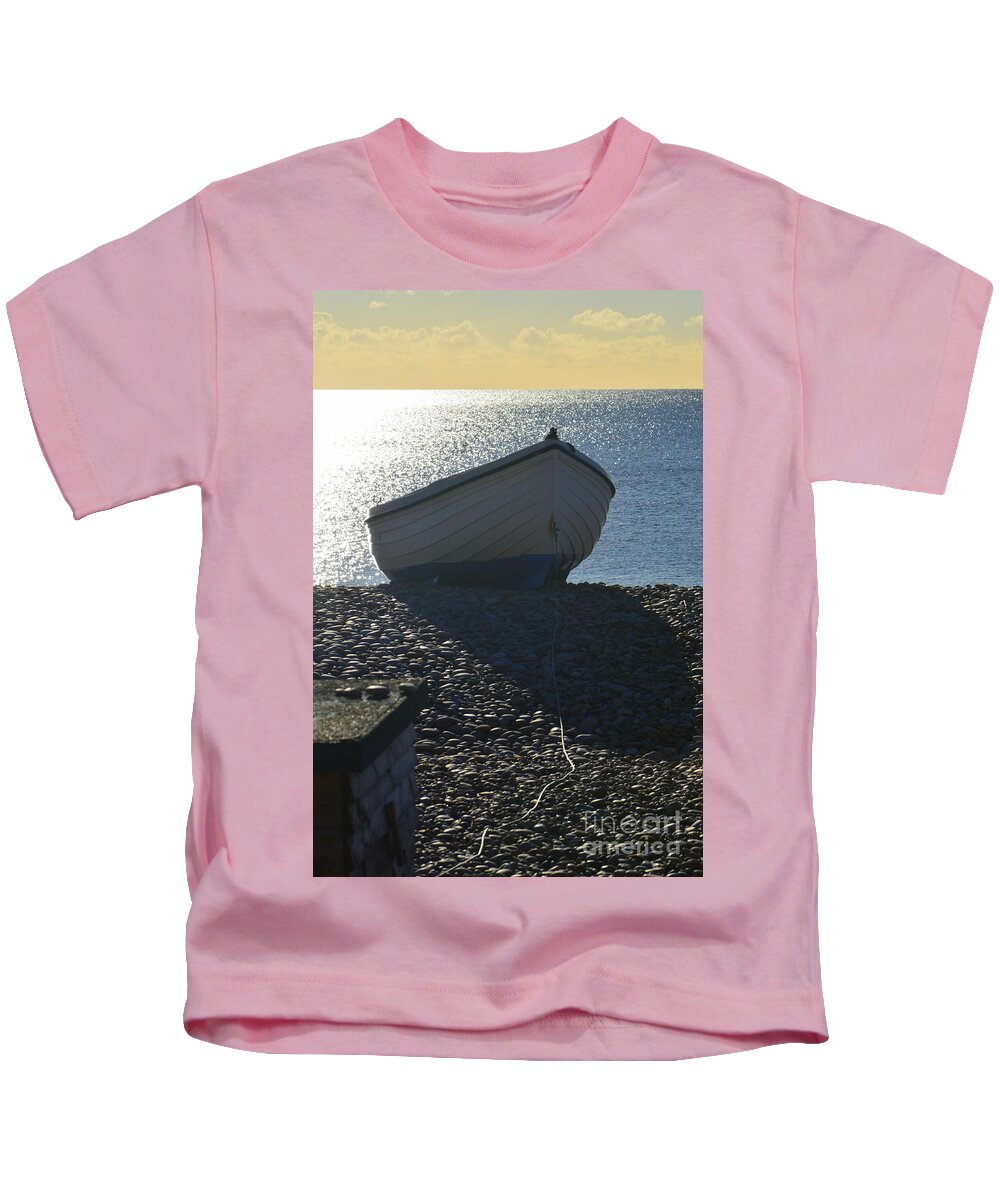 Boat Kids T-Shirt featuring the photograph Beached by Andy Thompson