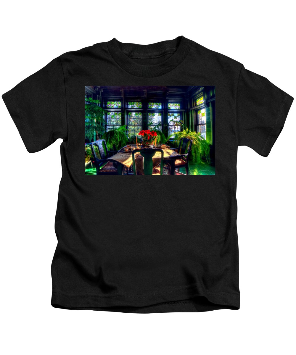 Congdon Kids T-Shirt featuring the photograph Glensheen Mansion Duluth #11 by Amanda Stadther