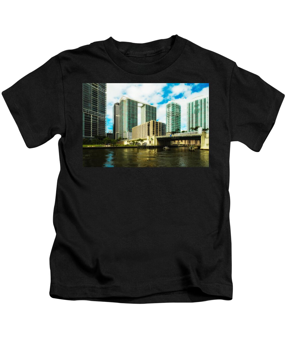 Architecture Kids T-Shirt featuring the photograph Downtown Miami by Raul Rodriguez