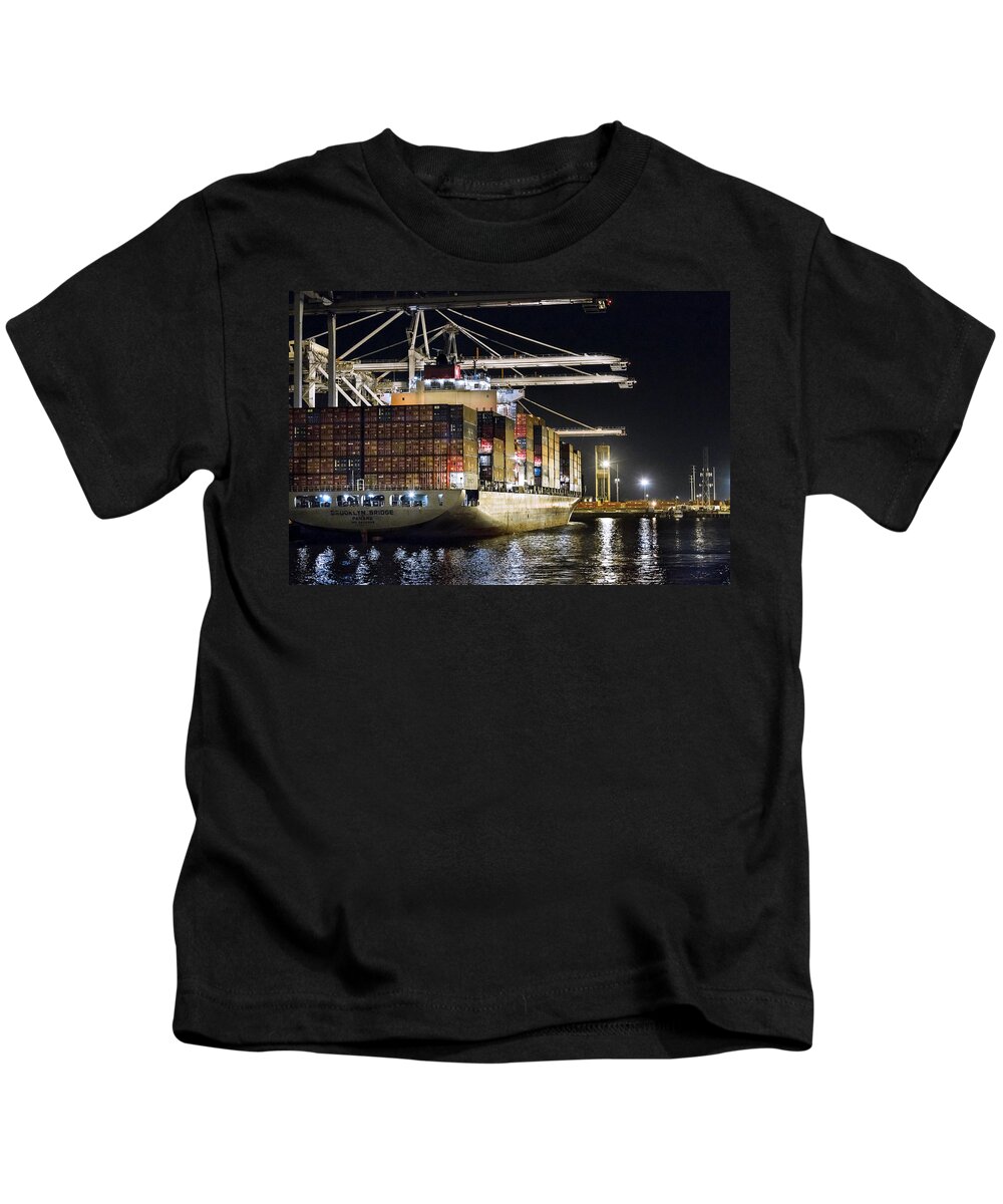 Port Of Long Beach Kids T-Shirt featuring the photograph Brooklyn Bridge By Denise Dube by Denise Dube