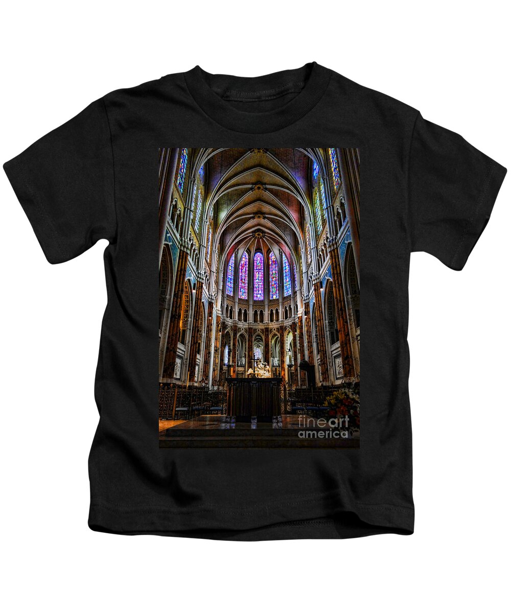 France Kids T-Shirt featuring the photograph Chartres by Olivier Le Queinec