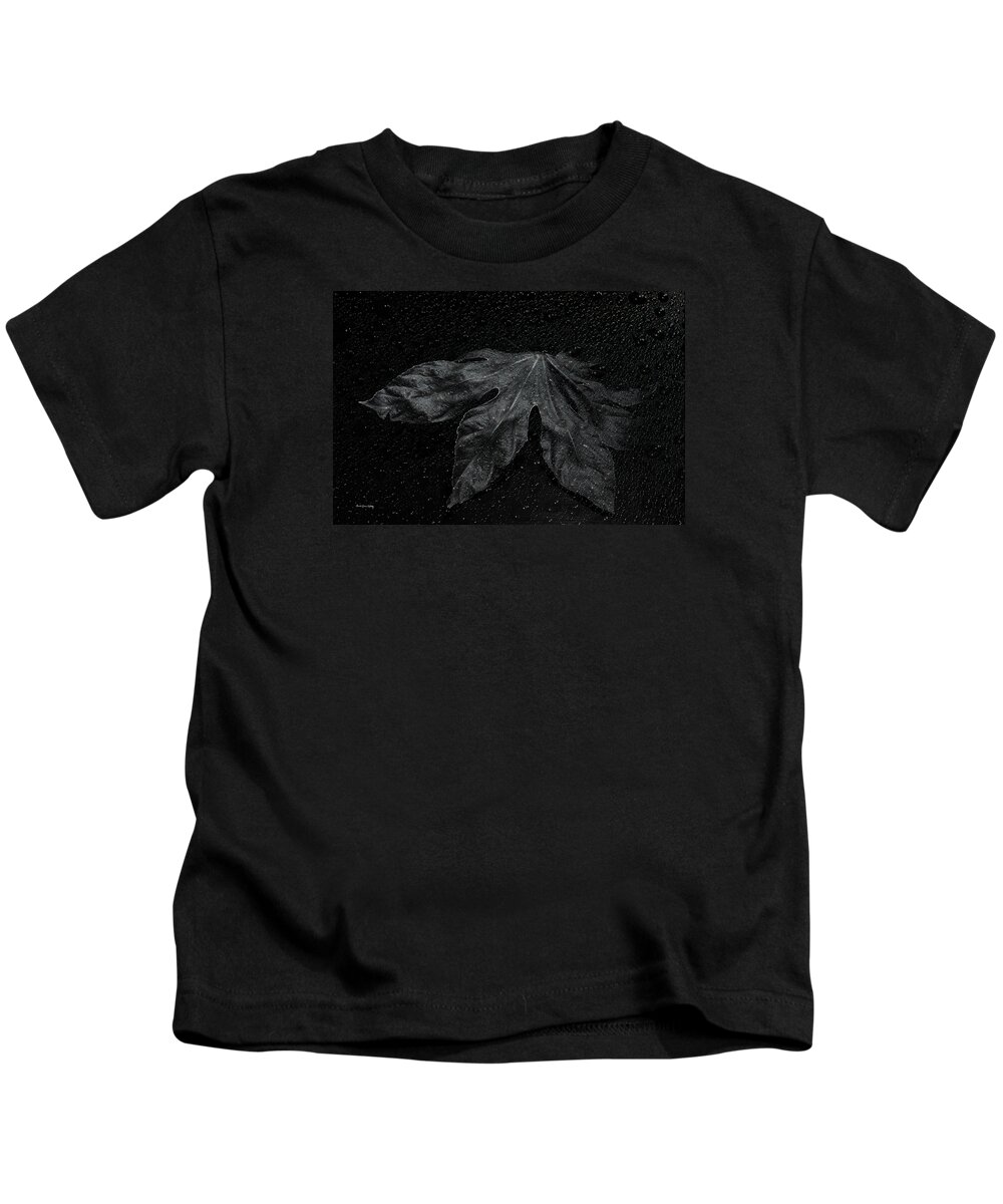 Plant Kids T-Shirt featuring the photograph Coming Forward by Randi Grace Nilsberg