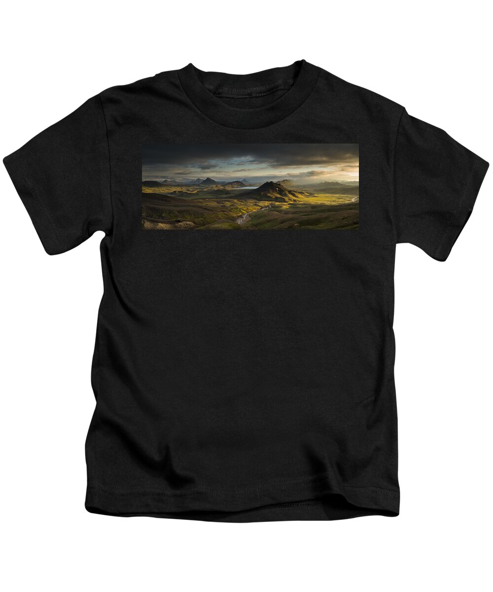 Feb0514 Kids T-Shirt featuring the photograph Lake Alftavatn Laugavegur Trail Iceland by Rob Brown