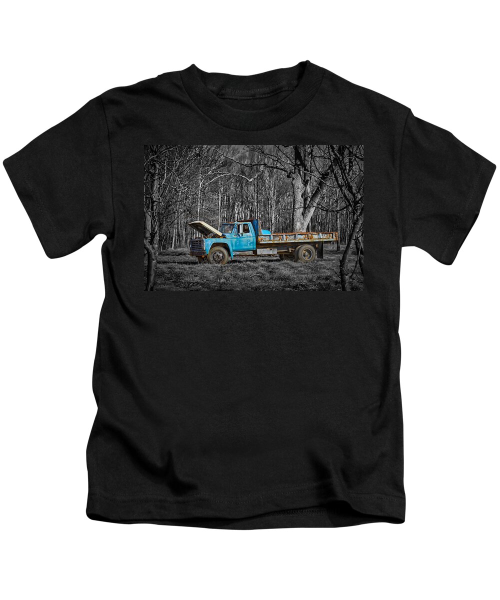Indiana Kids T-Shirt featuring the photograph Old Blue by Ron Pate