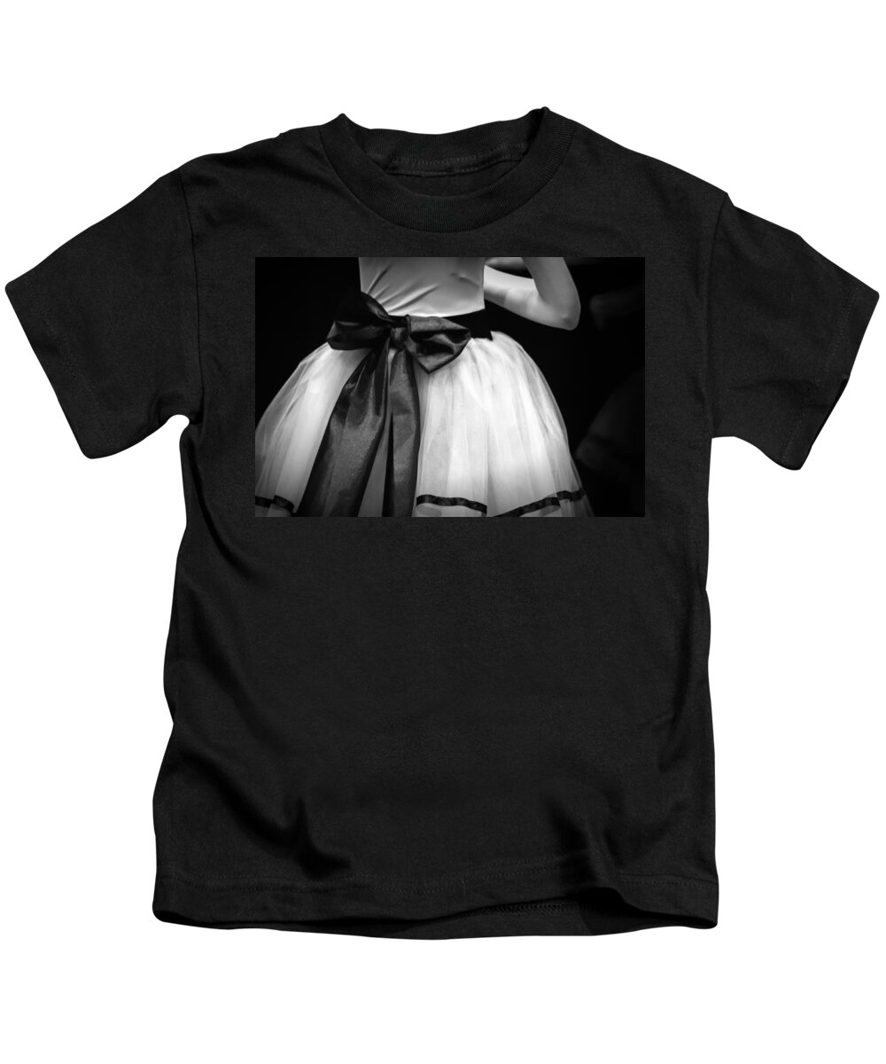 Bow Kids T-Shirt featuring the photograph On Stage by Lauri Novak