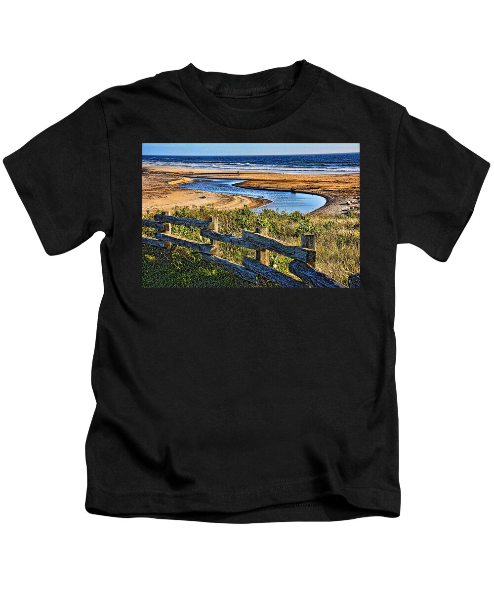Http://www.facebook.com/spectralight Kids T-Shirt featuring the photograph Pacific Coast - 4 by Mark Madere