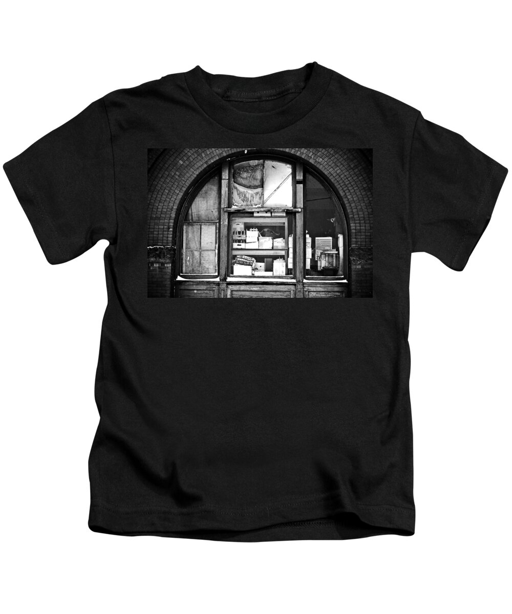 Blumwurks Kids T-Shirt featuring the photograph Room With A View by Matthew Blum