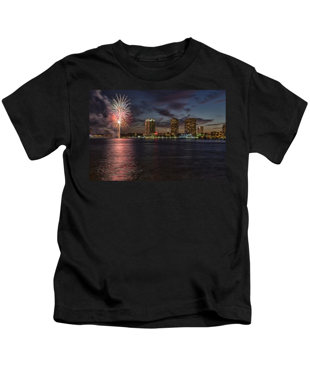 Philadelphia Kids T-Shirt featuring the photograph Sky fire by Rob Dietrich