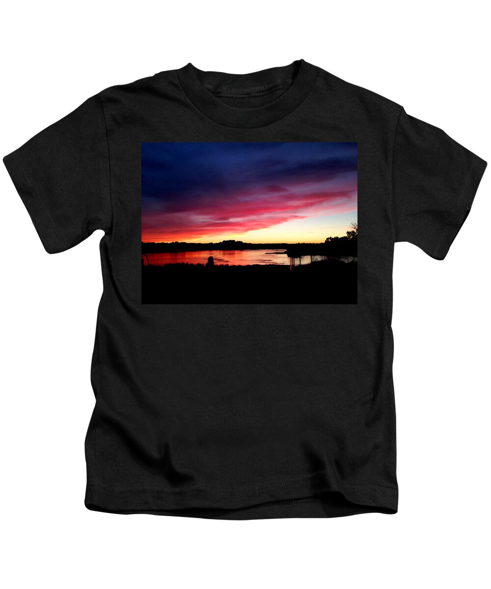 Sunset Kids T-Shirt featuring the photograph Susquehanna Sunset by Jean Macaluso