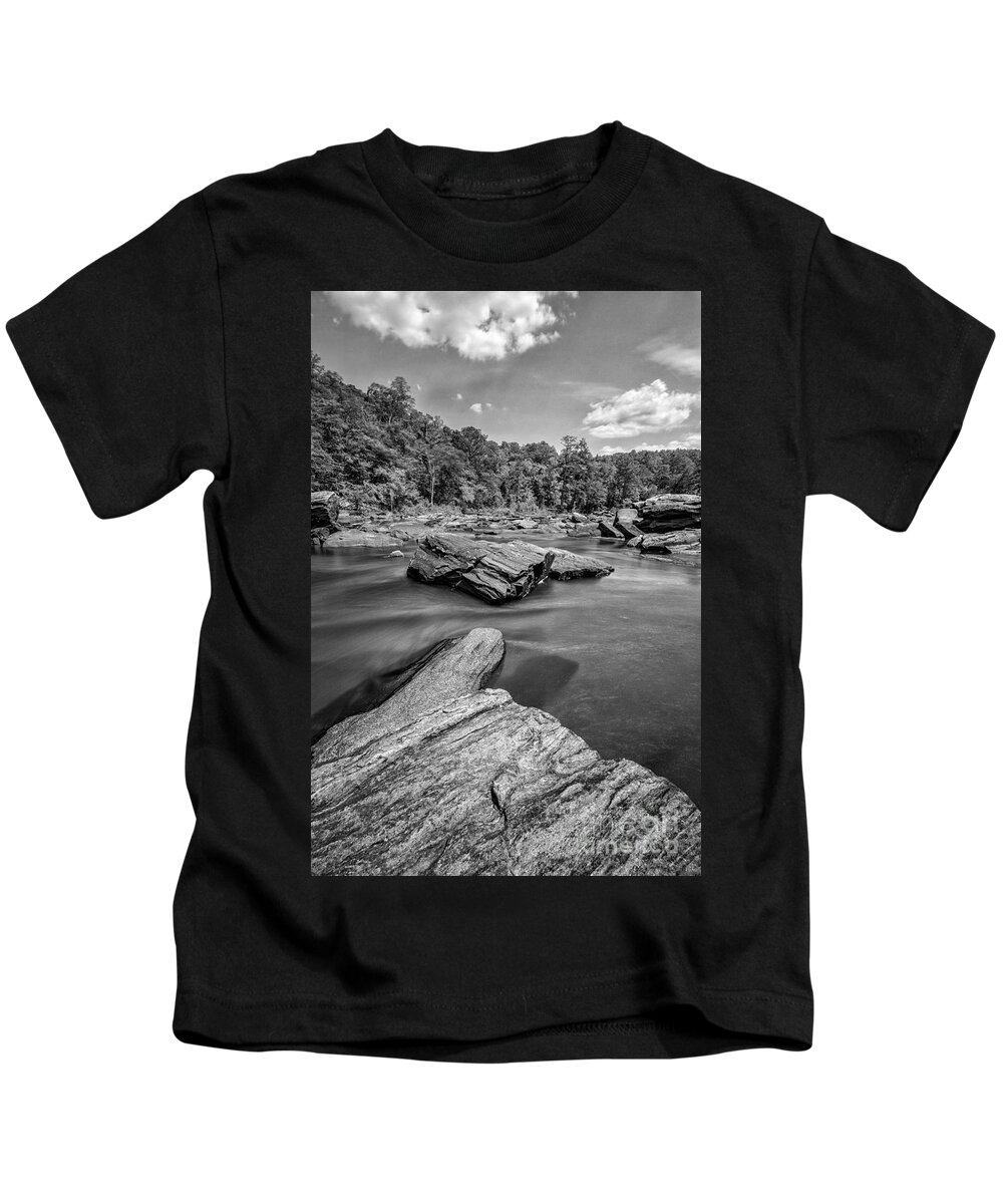 Sweetwater-creek Kids T-Shirt featuring the photograph Sweetwater Creek II by Bernd Laeschke