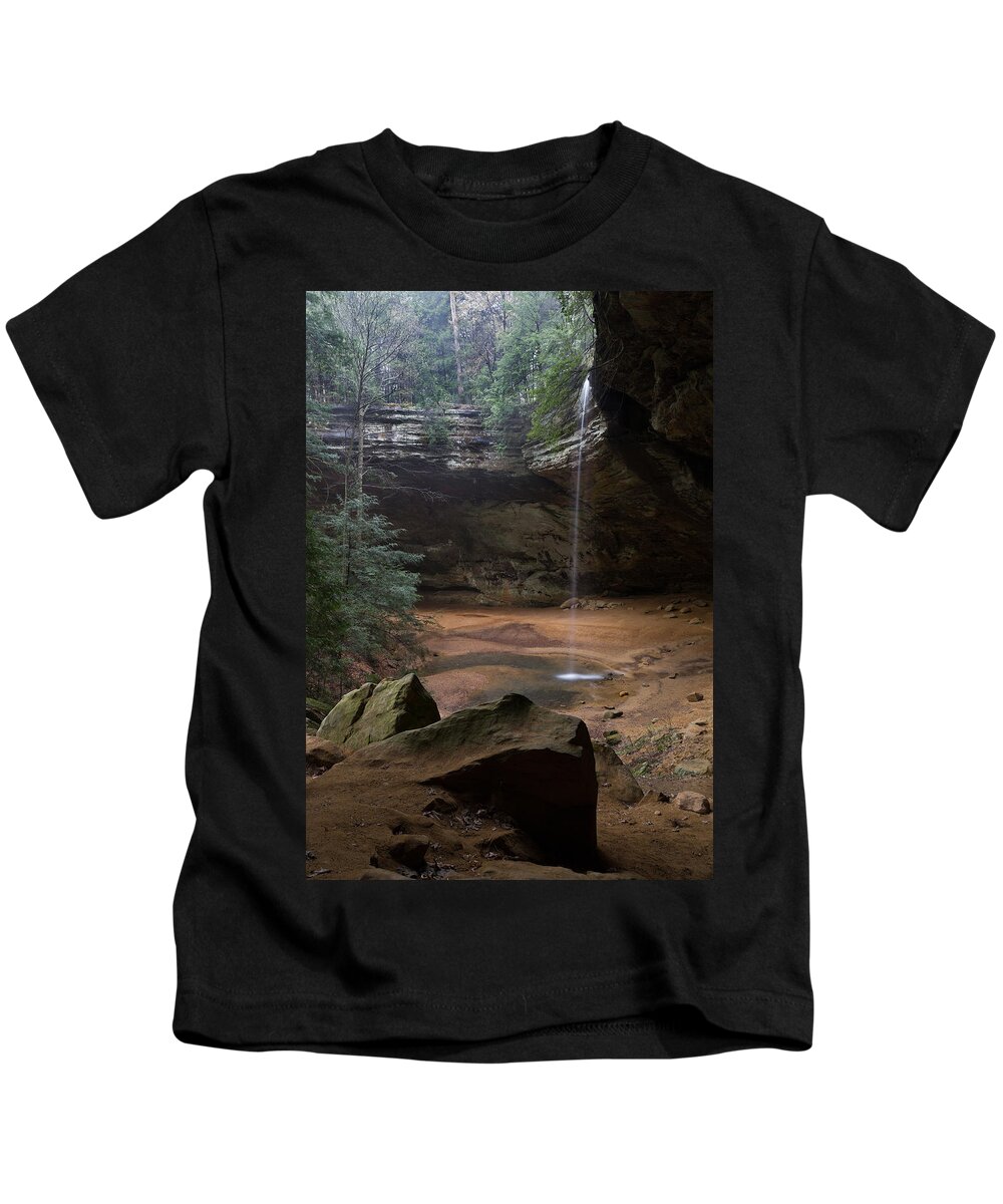 Water Kids T-Shirt featuring the photograph Waterfall At Ash Cave by Dale Kincaid