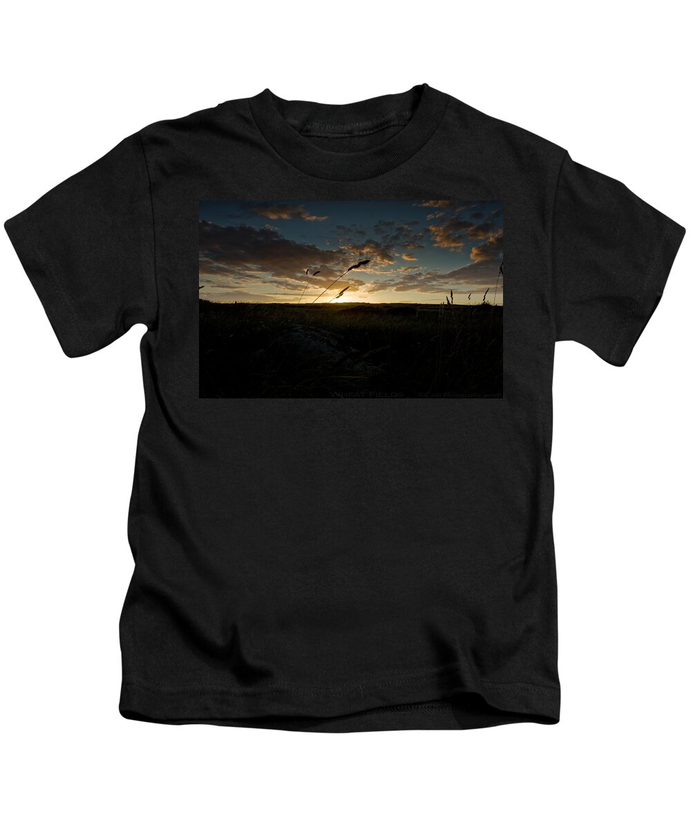 Sunset Kids T-Shirt featuring the photograph Wheat Fields by B Cash