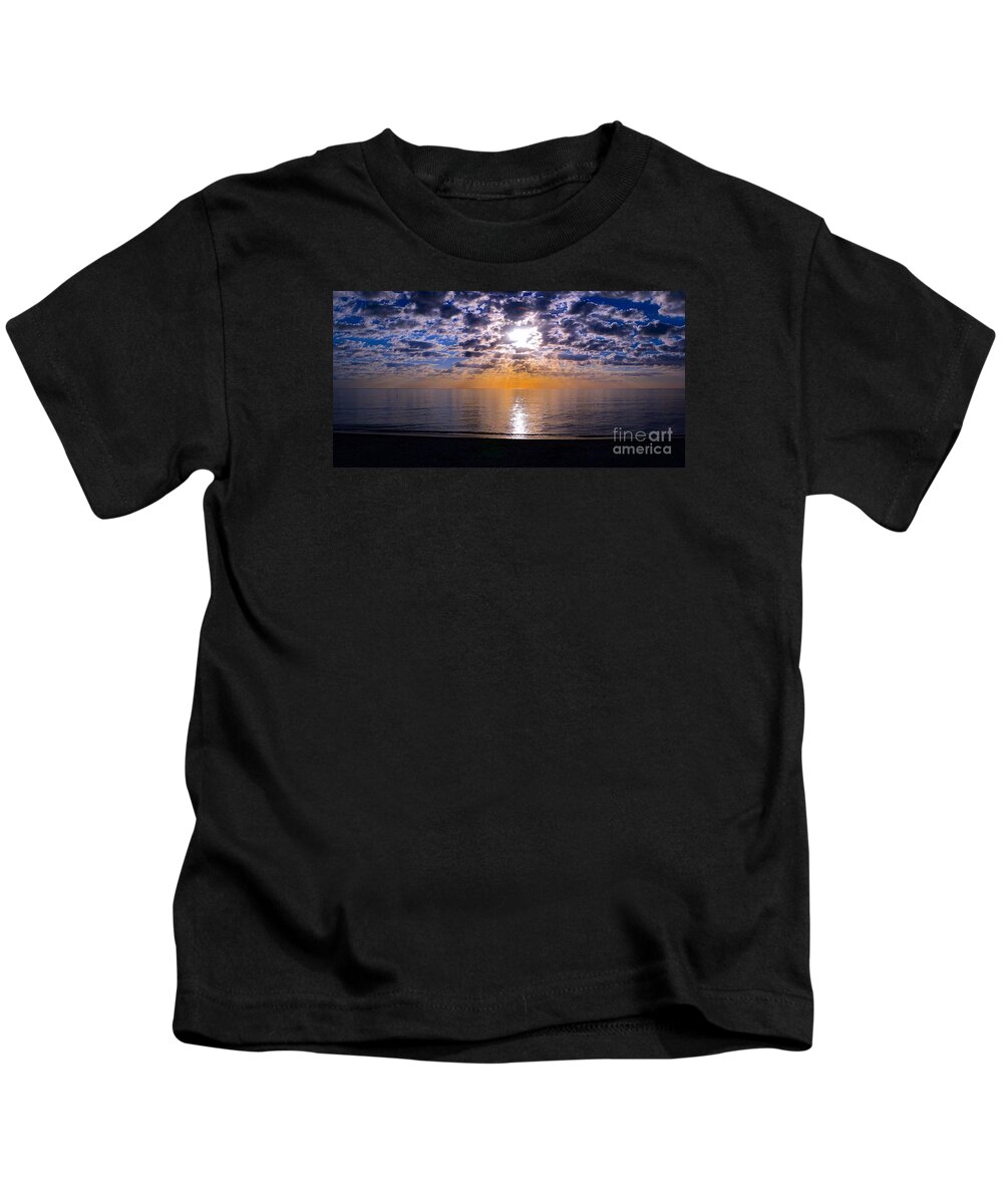 Amethyst Kids T-Shirt featuring the photograph Amethyst Sunset by Eddy Mann