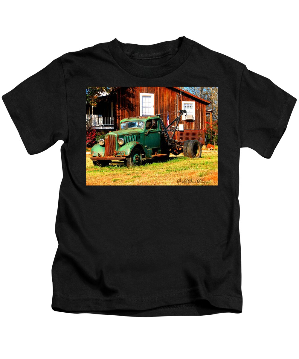 Tow Truck Kids T-Shirt featuring the photograph Antique Tow Truck by Barbara Bowen