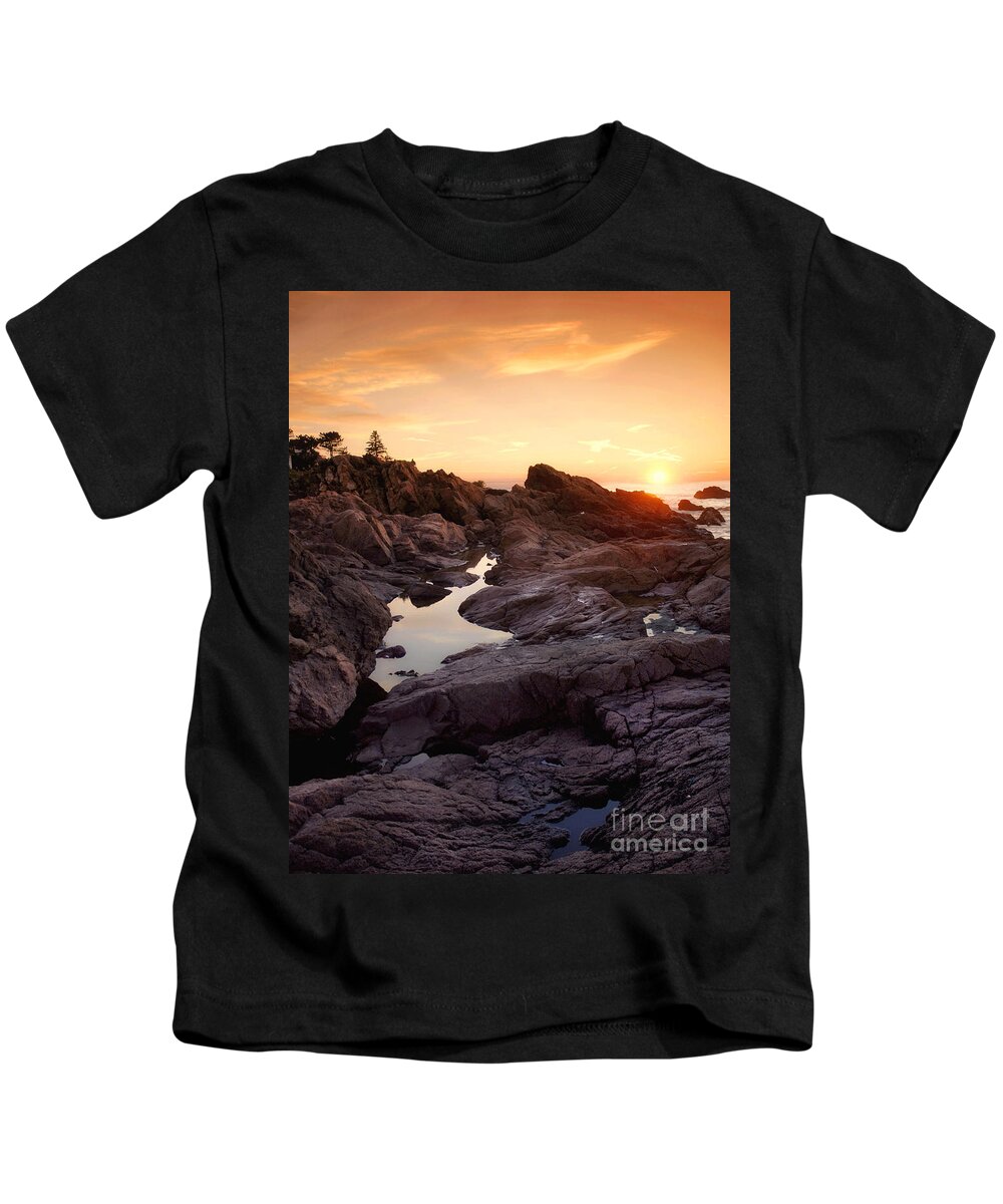 Sunrise Kids T-Shirt featuring the photograph Bass Rocks by Claudia Kuhn