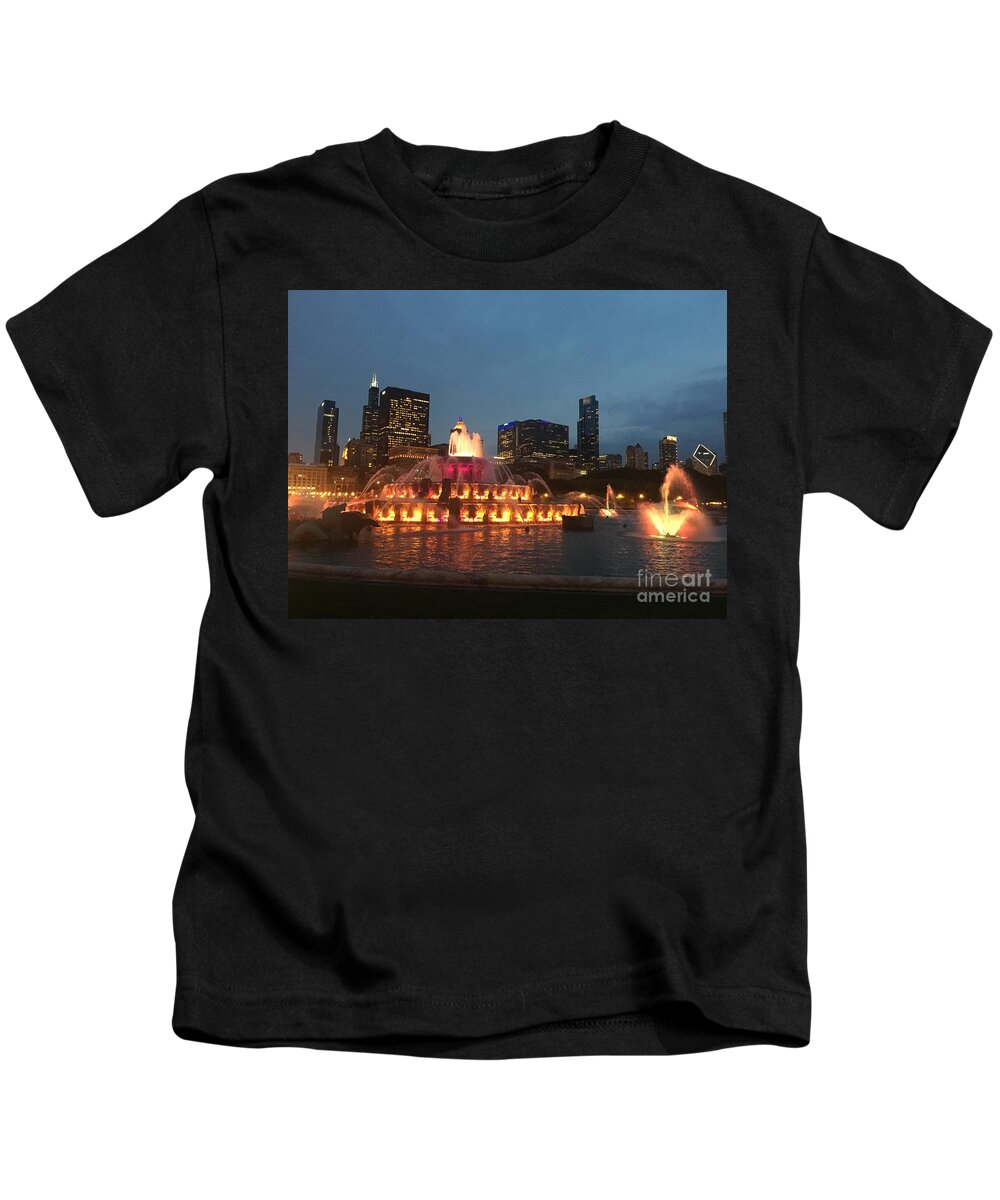 Chicago Kids T-Shirt featuring the photograph Fountain by Dennis Richardson