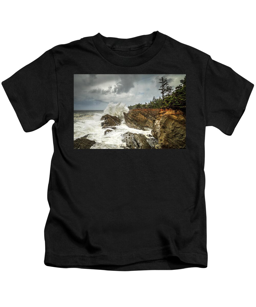 Wave Kids T-Shirt featuring the photograph Fury On The Oregon Coast by James Eddy