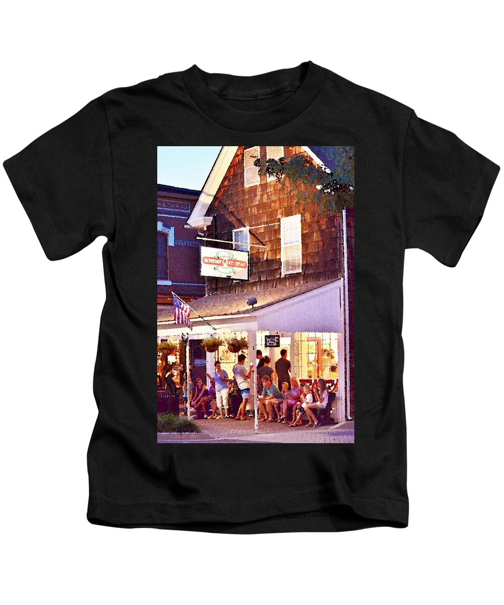 Ice Cream Kids T-Shirt featuring the photograph King's Ice Cream Lewes Delaware by Kim Bemis