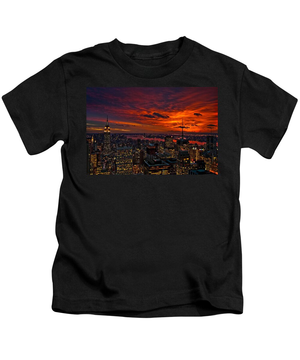 New York Kids T-Shirt featuring the photograph Nature's Palette by Neil Shapiro