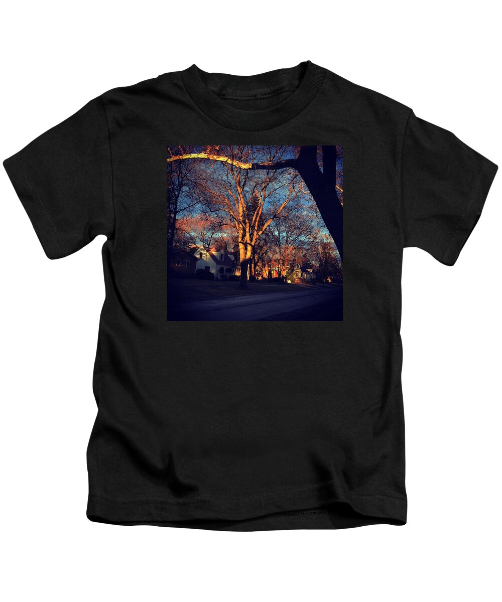 Sonlight Kids T-Shirt featuring the photograph Radiance - The Radiance Of The Golden by Frank J Casella