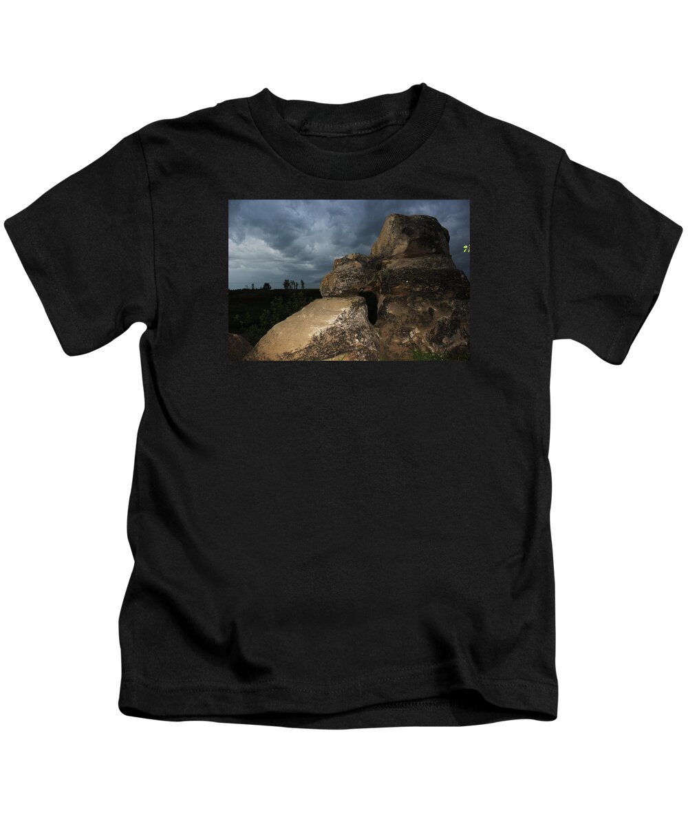 Roche Percee Kids T-Shirt featuring the photograph Roche Percee Peak by Ryan Crouse