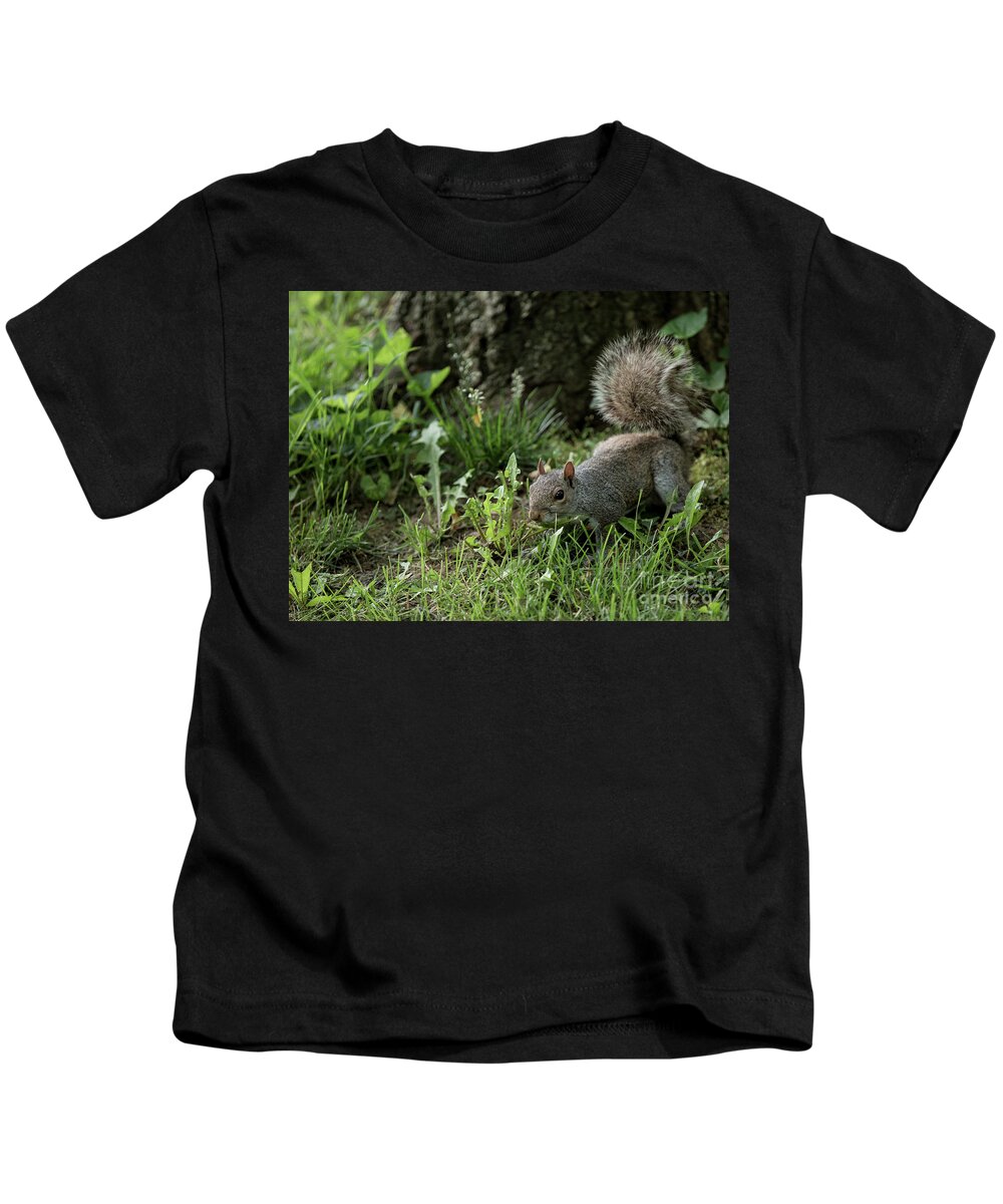 Ef70-200mm F/2.8 Is Usm Kids T-Shirt featuring the photograph Squirrel by Agnes Caruso
