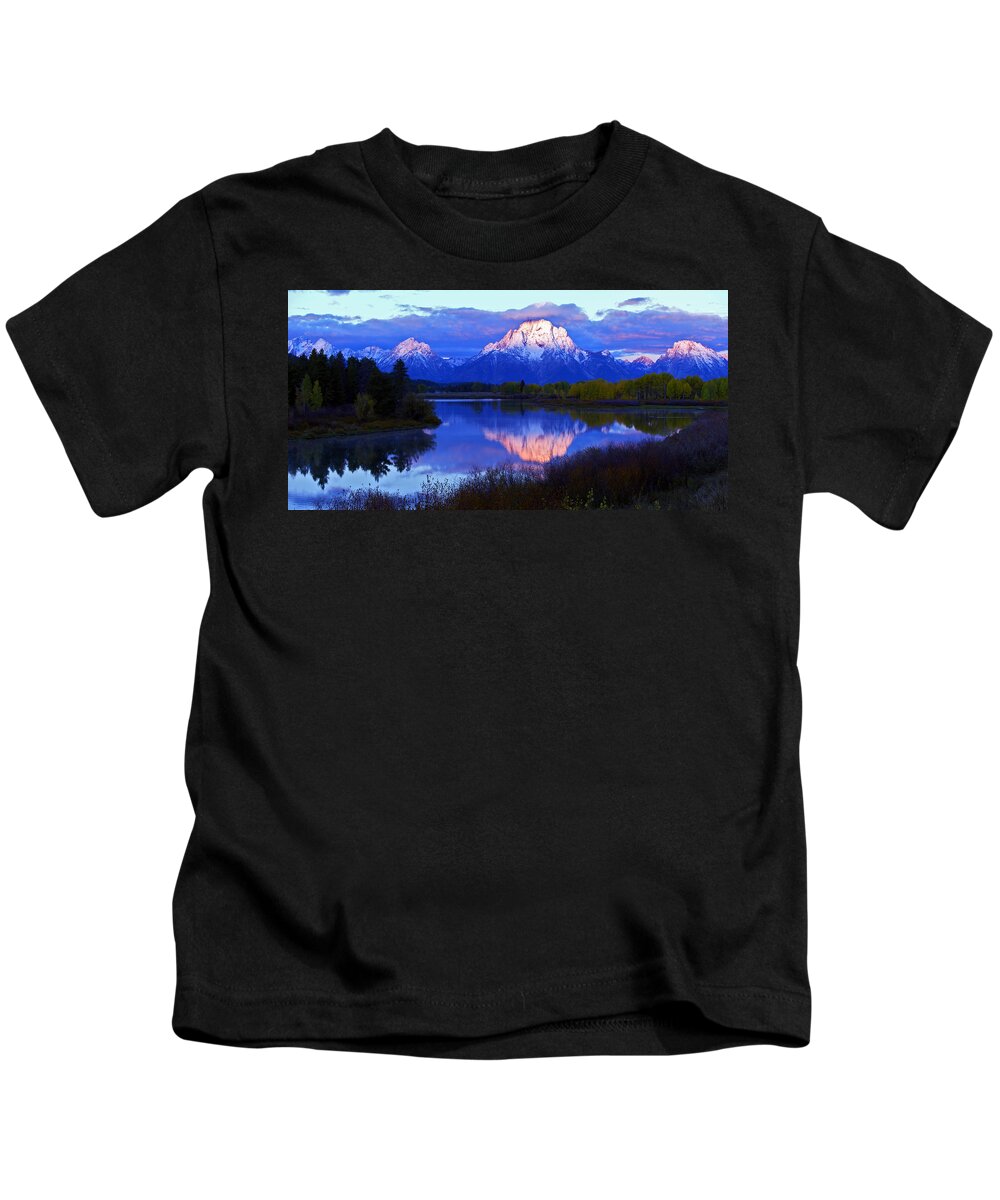 Sunrise Kids T-Shirt featuring the photograph Sunrise at Ox Bow Bend by Gary Langley