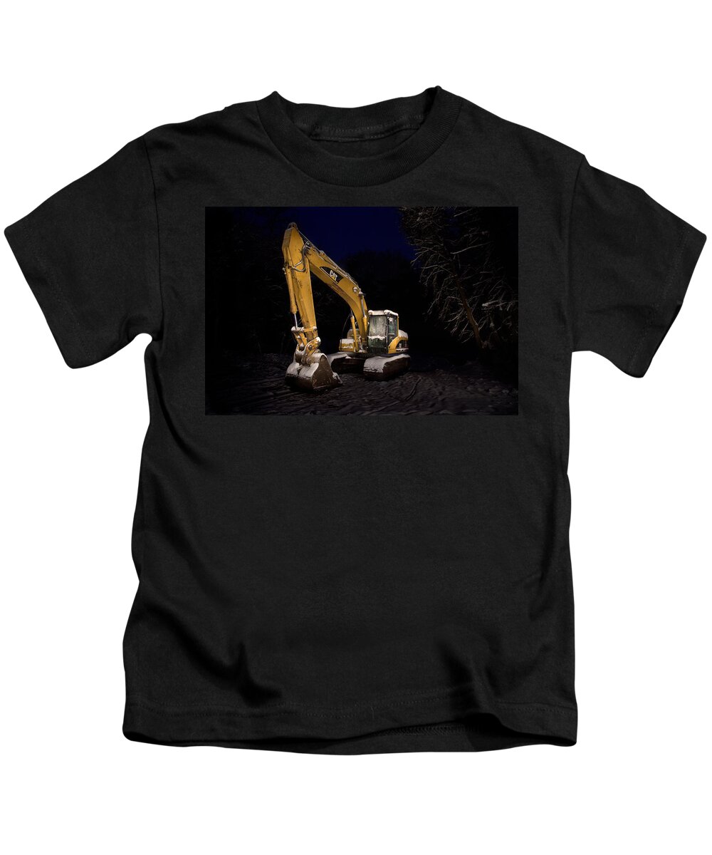 Cat Kids T-Shirt featuring the photograph Winter Cat Landscape by David Andersen