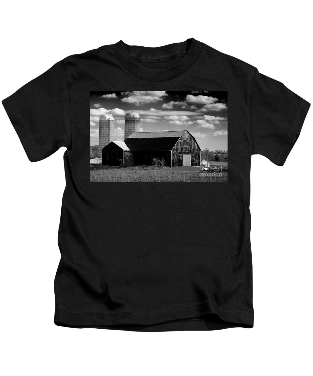 Old Kids T-Shirt featuring the photograph Barn and Silos in Black and White by Les Palenik