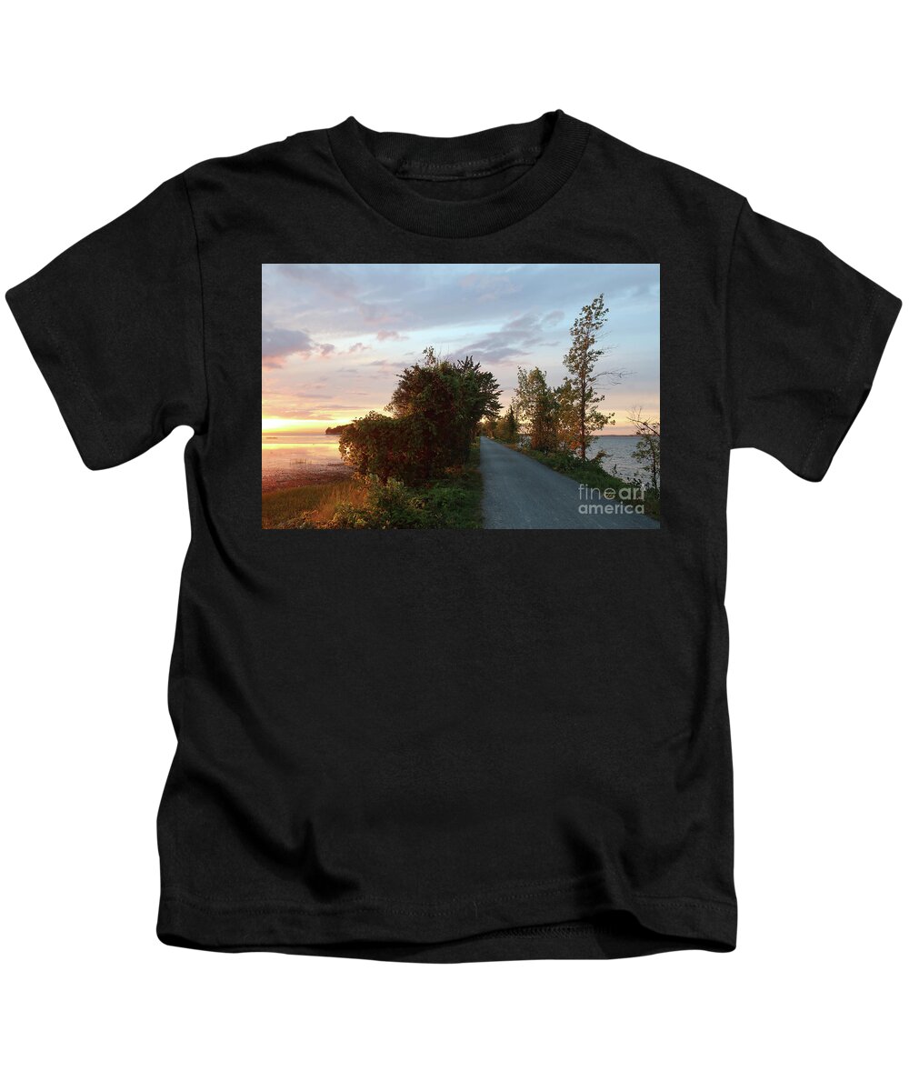 Island Line Trail Kids T-Shirt featuring the photograph Island Line Trail Sunset via Colchester by Felipe Adan Lerma